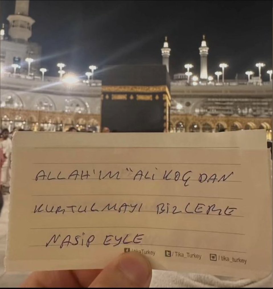 fbsavasciruhu's tweet photo. Hayırlı cumalar. https://t.co/hr7Nrkbo2d