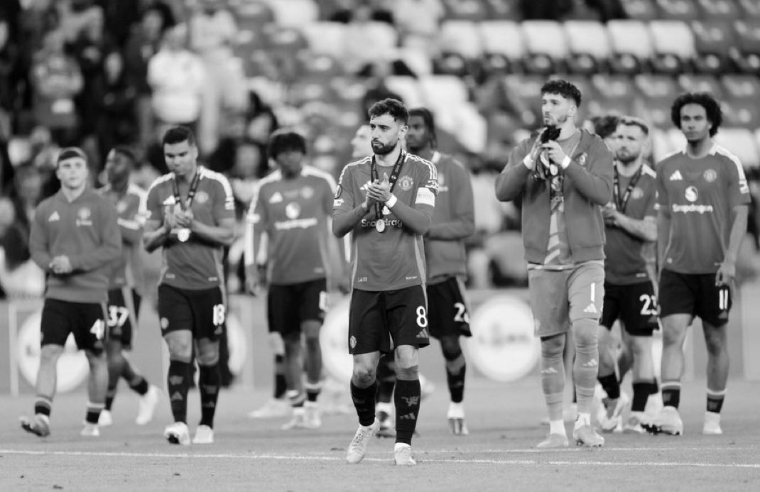 🚨🚨🌕| NEW: Manchester United have already lost revenues worth £80m from next season: 

- £10m 'Adidas' penalty clause invoked
- £20m cut in Premier League payments
- £30m drop for no European football
- £20m drop in matchday receipts from fewer home games

[<a href="/martynziegler/">Martyn Ziegler</a>]