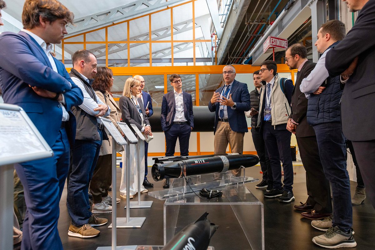 Fincantieri's tweet image. We welcomed a group of investors and analysts to the headquarters of our subsidiary #WASS, accompanied by the company's CEO, Andrea #Adorni, to discover the advanced solutions that WASS is developing to meet the needs of an ever-evolving market.

An important opportunity to