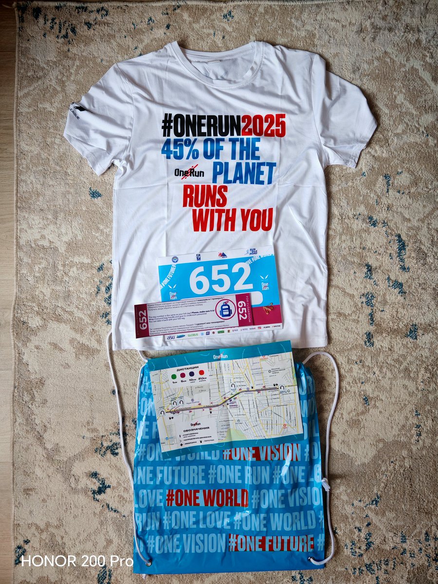 RavilIzmailoff's tweet photo. Забрал стартовый номер на завтрашний забег - #OneRun2025 Bishkek.
В комплекте не густо, но зато футболка очень крутая. Хоть белый цвет не люблю, но эту буду носить. https://t.co/4csJWcv4cp