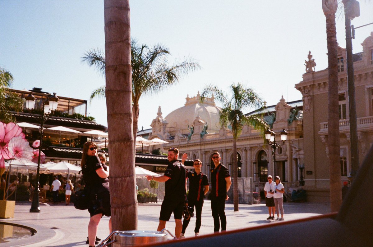 NEOM McLaren FE tweet media