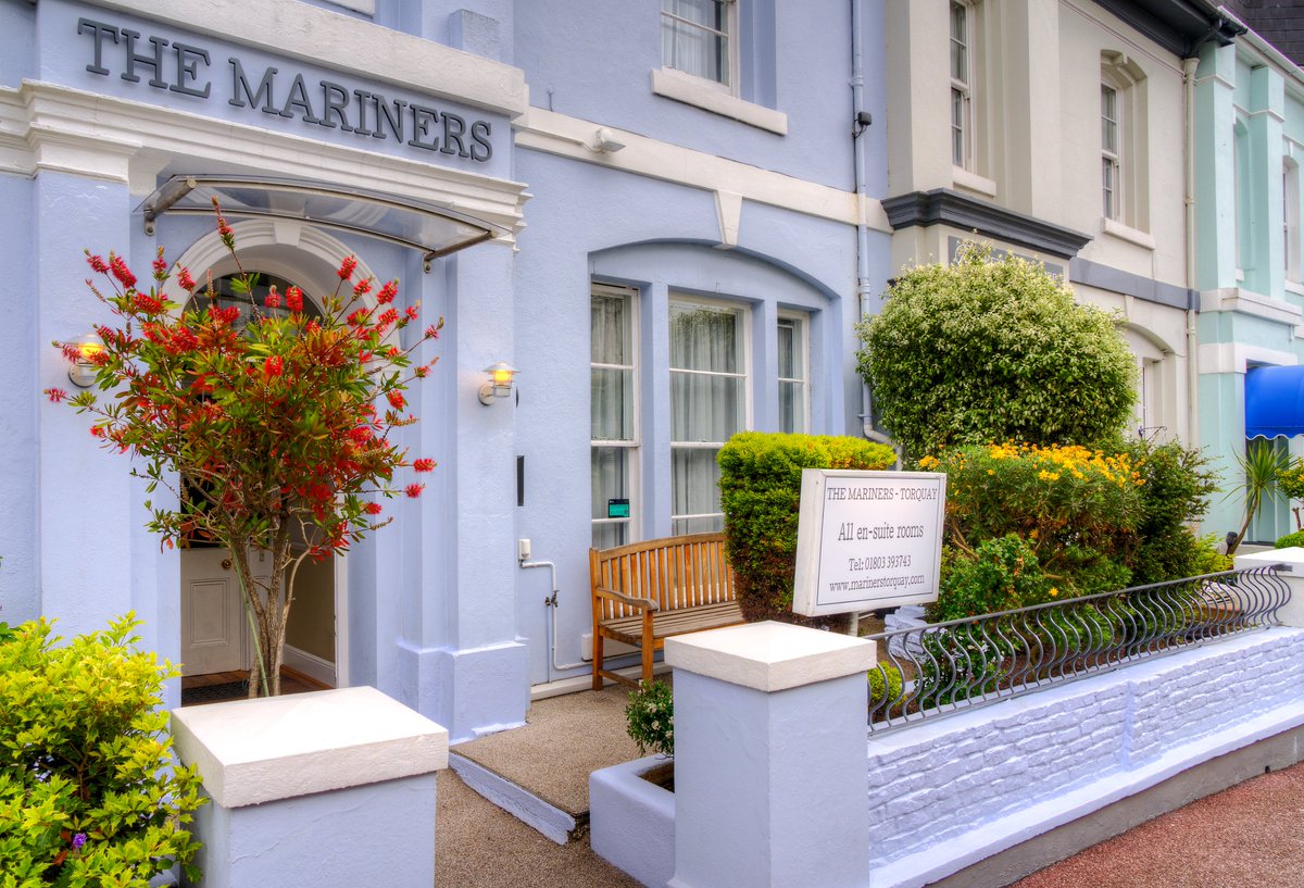 We now have no availability until Mon 16 June:

#Family/King/Twin/Double en suite rooms + #Breakfast - located in the ♥️ of South #Devon 

#BookDirect (Diary open until Oct) 😎🍹🍲
&gt;marinerstorquay.com 

#Holiday #Travel #London #Birmingham #Bristol #Wales #Surrey #Kensington