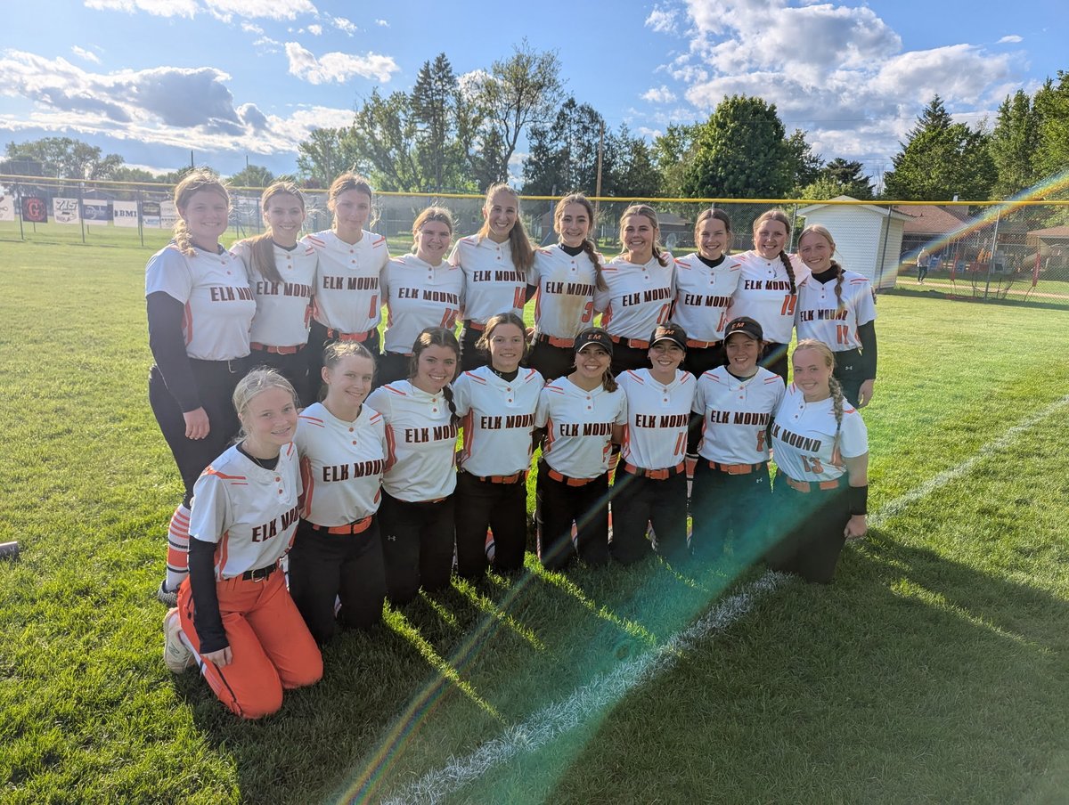 Congratulations to Elk Mound Softball Team on being DSC Co-Champs for this season!