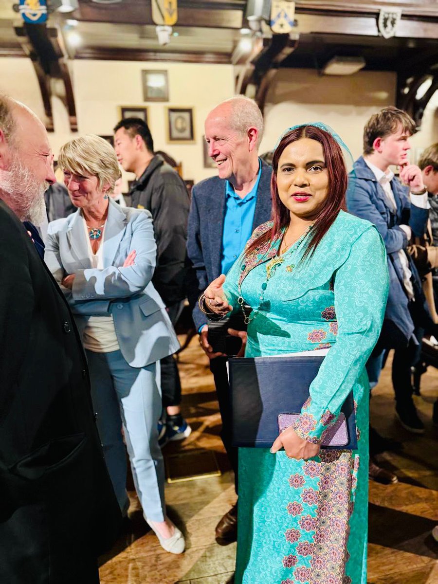 Maldives in UK tweet media