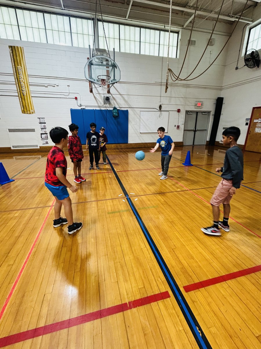 BRRSDPEHealth's tweet photo. Adamsville students are getting pumped for Field Day! In PE class, they’ve been learning and practicing the classic game of Four Square—honing their skills, teamwork, and quick reflexes. Field Day fun starts with play and learning! https://t.co/uhvu9cah0a
