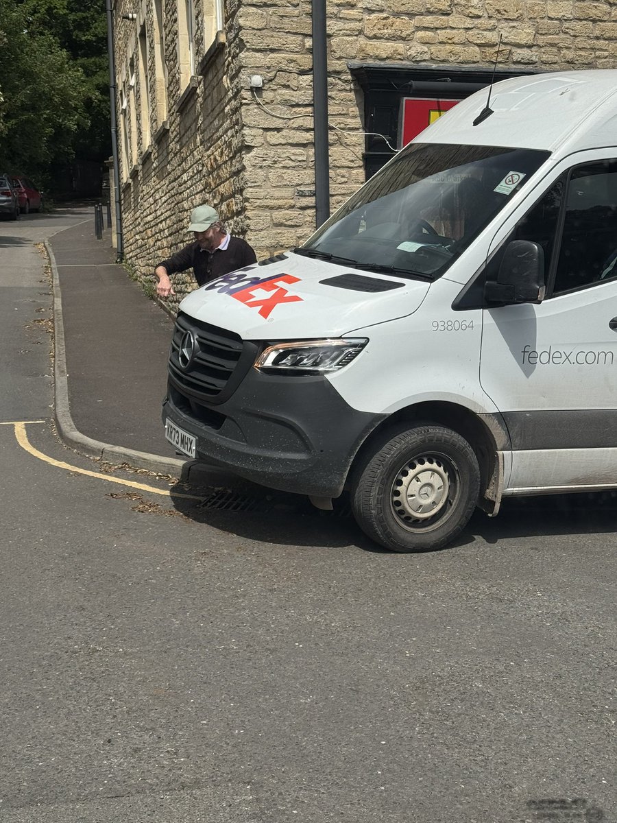 MissMapleSyrup tweet media