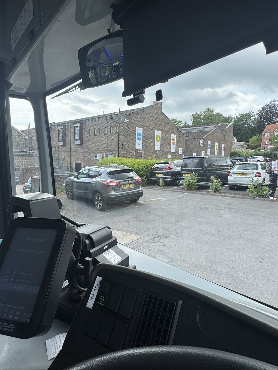 MissMapleSyrup tweet media