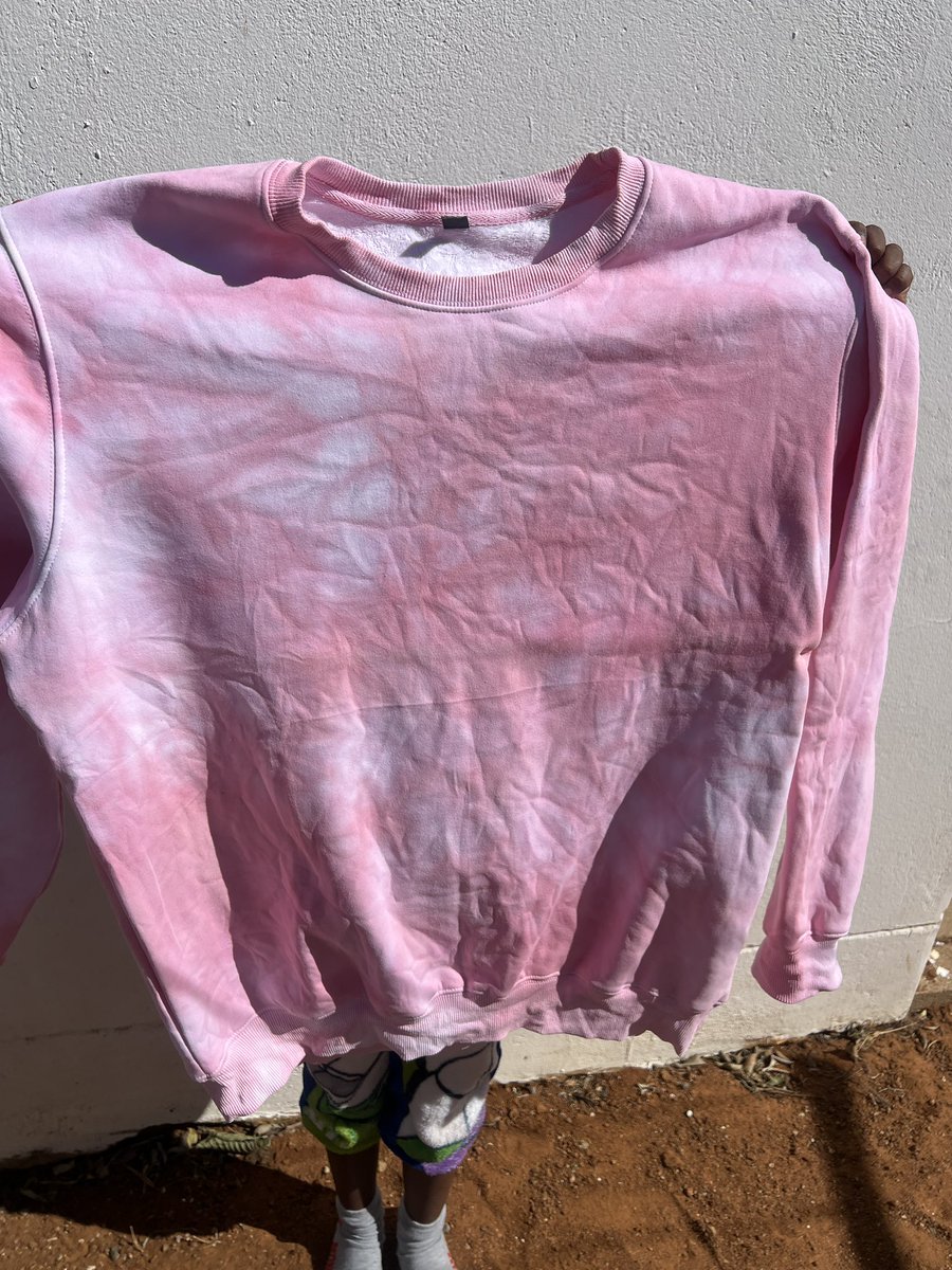 byekhanyi's tweet photo. Hi guys. Baby boy and I have partnered on a small tie-dye business venture, re kopa le reke. 🥺
Fleece lined jerseys. P200 with free delivery in Gaborone. 🫶🏽
The brown one is size S. Pink ones are XL and 2XL. https://t.co/z4YHCn5ybf