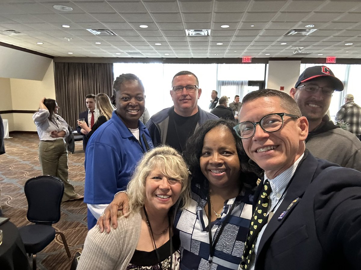 āļøState Representative Sean Patrick Brennanāļø (@brennanforohio) on Twitter photo This week it was a pleasure to see so many Ohio AFL-CIO friends at the Statehouse!
<a href="/ohioaflcio/">Ohio AFL-CIO</a>
<a href="/ClevelandAFLCIO/">North Shore AFL-CIO</a>
<a href="/UAW/">UAW</a>
UAW Region 2B
Uaw 1005
North Shore Federation of Labor - Clevelandās Unions
Cleveland Teachers Union 279
TEAMSTERS LOCAL 436
Teamsters
Ohio Education This week it was a pleasure to see so many Ohio AFL-CIO friends at the Statehouse!
<a href="/ohioaflcio/">Ohio AFL-CIO</a>
<a href="/ClevelandAFLCIO/">North Shore AFL-CIO</a>
<a href="/UAW/">UAW</a>
UAW Region 2B
Uaw 1005
North Shore Federation of Labor - Clevelandās Unions
Cleveland Teachers Union 279
TEAMSTERS LOCAL 436
Teamsters
Ohio Education