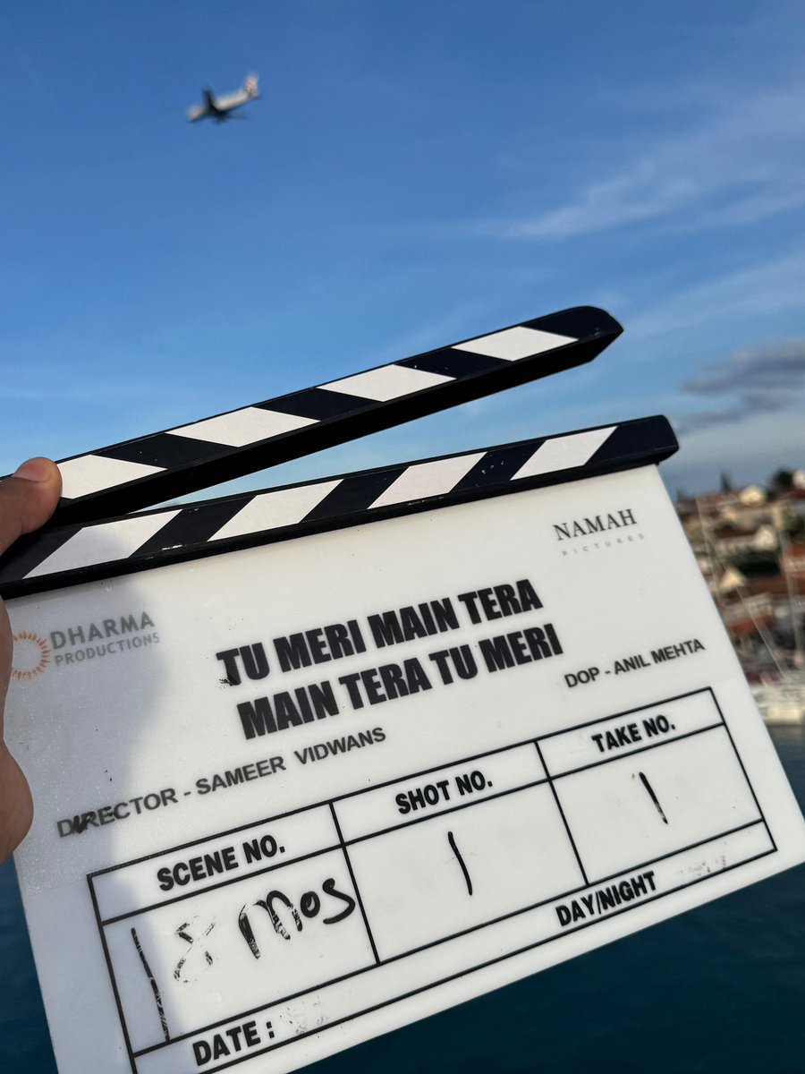 Dharma Productions (@dharmamovies) on Twitter photo Saat samundar paar hum <a href="/TheAaryanKartik/">Kartik Aaryan</a> + his new look ke peeche peeche aa hi gaye!
#TuMeriMainTeraMainTeraTuMeri shoot begins now 🎬 Saat samundar paar hum <a href="/TheAaryanKartik/">Kartik Aaryan</a> + his new look ke peeche peeche aa hi gaye!
#TuMeriMainTeraMainTeraTuMeri shoot begins now 🎬
