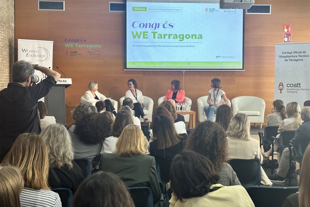 WomenBcn's tweet photo. 📣⭐️ Taula rodona 👩‍💼 Lideratges referents en el sector de la Química de Tarragona amb la participació de 
Sra. Núria Blasco. #Tepsa
Sra. Montserrat Vallverdú. #Repsol
Sra. Pilar Salvá Bestué #Basf 
@coattarragona #SectorQuímic #Lideratge #Tarragona #DonesReferents https://t.co/MvacBrWnLG