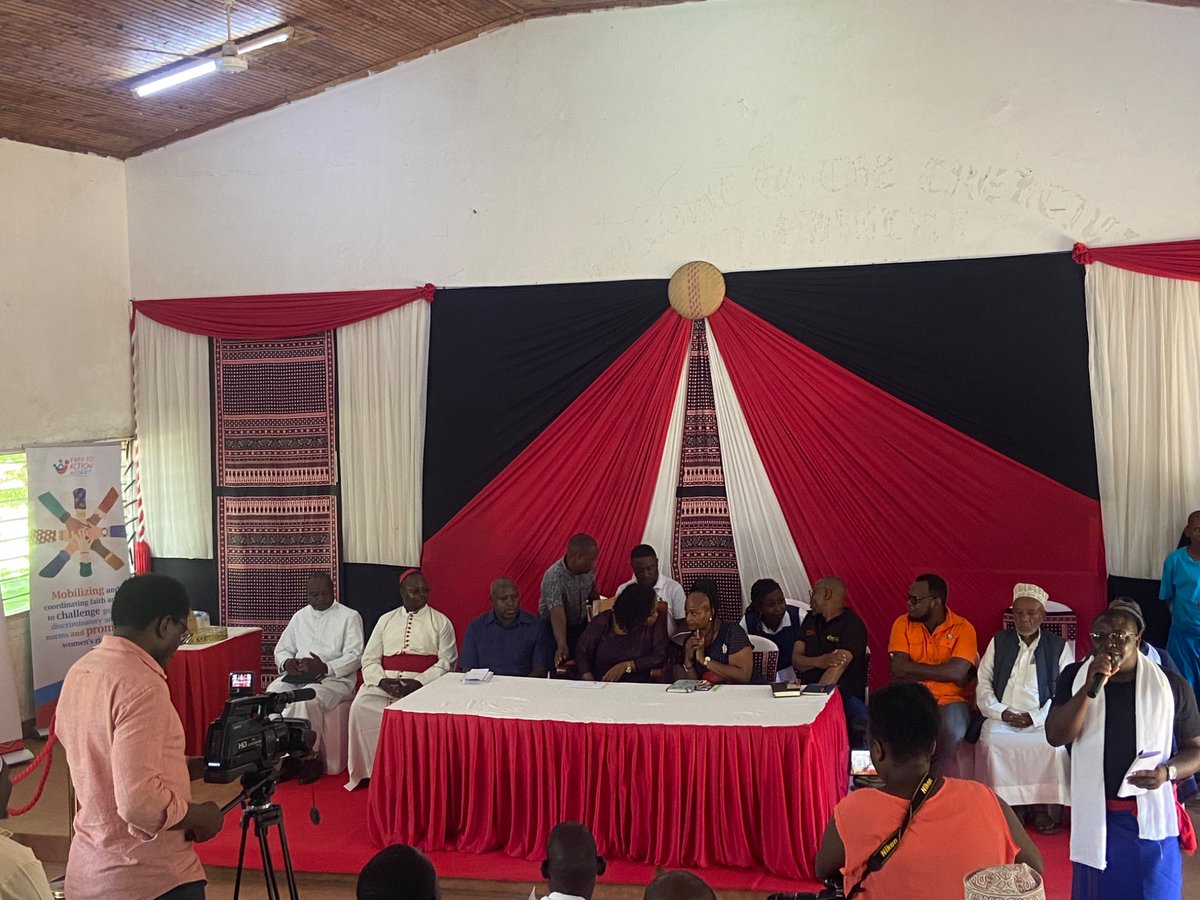 KammySaralyne's tweet photo. Above all, let’s embrace love and uplift each other.
Love is the foundation of community, healing, and change.
Together, we can transform hearts and norms.
#Faith4Change #FaithAction #ShiftingNorms
@FaithtoActionet
@kilifi_youth
@SUPKEM1
@CIPKNairobi
@IRCK_Info
@EAK_Kenya_ https://t.co/2yGMEAjVf2