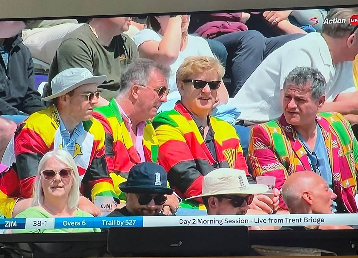 LegalClown's tweet photo. Who are these divas?! 🇿🇼🇿🇼 #EngZim https://t.co/s7k9xMpTCS