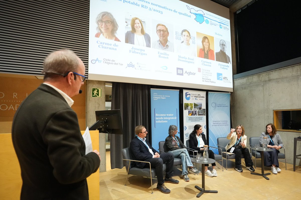 catedraATL's tweet photo. @aigua_cat @univgirona @quim_comas @LEQUIA_UdG @IcraWater @GlobalOmnium Seguim amb la taula rodona sobre les adaptacions normatives de qualitat de l’aigua potable
🔵Carme Chacón, @salutcat 
🔵Josepa Fàbregas, @consorciaigues 
🔵Maria José Domínguez, @Agbar 
🔵Carme de Ciurana, @CATSA_aigues 
🔵Emillio Bonet,@GlobalOmnium 
Modera: Fernando Valero, ATL https://t.co/7OLzhQnuJ9