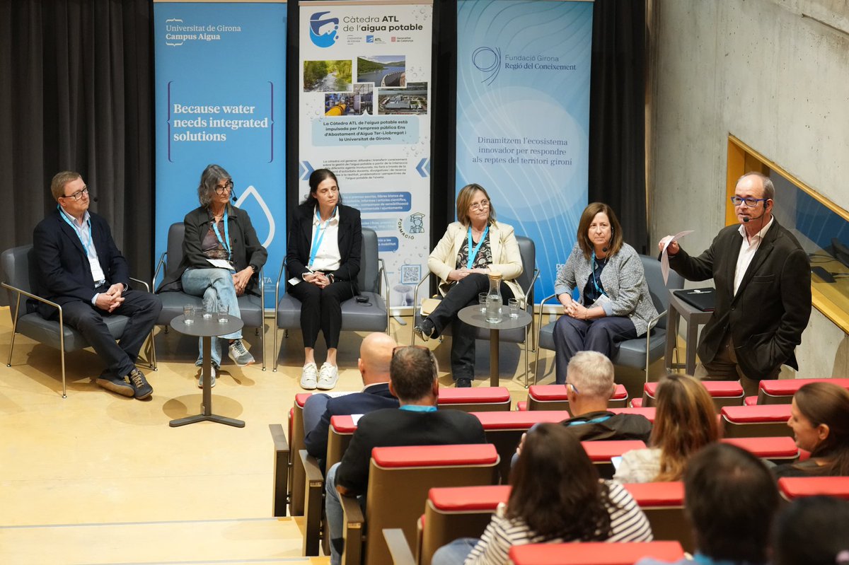 catedraATL's tweet photo. @aigua_cat @univgirona @quim_comas @LEQUIA_UdG @IcraWater @GlobalOmnium Seguim amb la taula rodona sobre les adaptacions normatives de qualitat de l’aigua potable
🔵Carme Chacón, @salutcat 
🔵Josepa Fàbregas, @consorciaigues 
🔵Maria José Domínguez, @Agbar 
🔵Carme de Ciurana, @CATSA_aigues 
🔵Emillio Bonet,@GlobalOmnium 
Modera: Fernando Valero, ATL https://t.co/7OLzhQnuJ9