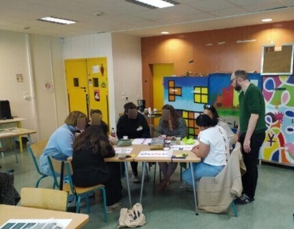 Canope_DTCVL's tweet photo. 🧩Nos formations à destination des animateurs & intervenants #périscolaires des #collter se poursuivent ! 🏁Aujourd’hui, un nouveau rendez-vous à #Saint-Cyr-sur-Loire pour expérimenter méthodes et outils de gestion des espaces et du collectif, dans l’école à l’école Engerand ! https://t.co/60azrn9QPu