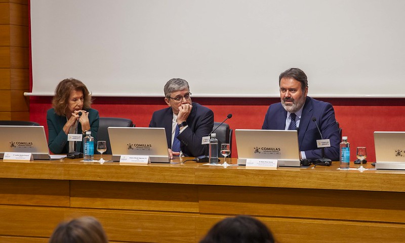 Universidad Pontificia Comillas (@ucomillas) on Twitter photo Bajo el título “Avances hacia la desinstitucionalización en acogimiento residencial en el ámbito de la protección”, la Cátedra de Derechos del Niño y <a href="/NUEVOFUTURO/">NUEVO FUTURO</a> organizaron un encuentro sobre el tema.
Noticia completa: comillas.edu/noticias/hacia… Bajo el título “Avances hacia la desinstitucionalización en acogimiento residencial en el ámbito de la protección”, la Cátedra de Derechos del Niño y <a href="/NUEVOFUTURO/">NUEVO FUTURO</a> organizaron un encuentro sobre el tema.
Noticia completa: comillas.edu/noticias/hacia…