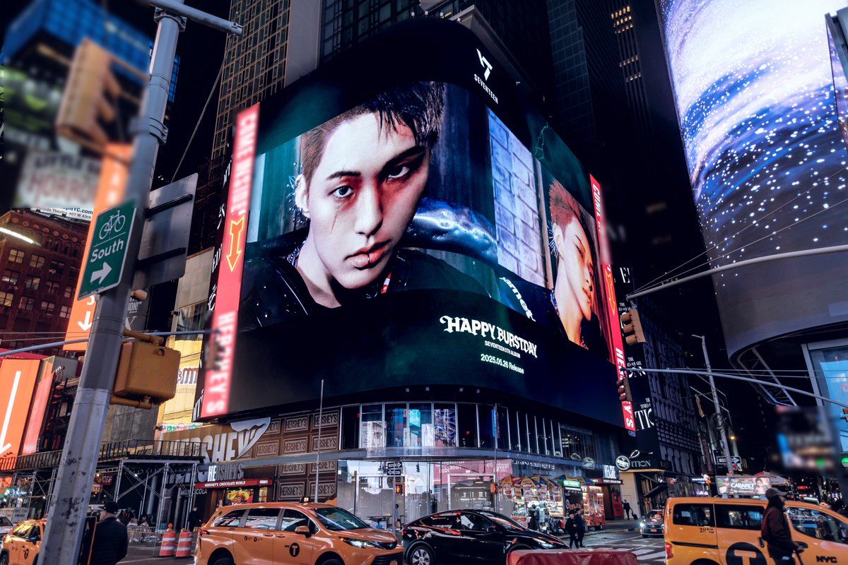 pledis_17's tweet photo. 📍Location
BEIJING, CHINA @ Xidan  Grand Pacific  Mall
TOKYO, JAPAN @ 渋谷MODI ソニービジョン
TOKYO, JAPAN @ 新宿 YUNIKA VISION ユニカビジョン
NEW YORK, USA @ 20 Times Square 

2025.05.26 6PM (KST) / 5AM (ET)

#SEVENTEEN #세븐틴
#HAPPY_BURSTDAY
#SVT_THUNDER https://t.co/VkWwsCX84l