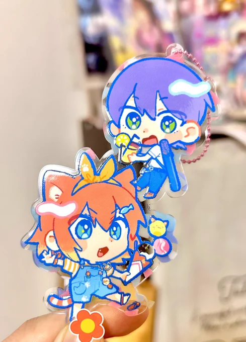 にじそに持っていくアクキーが届いたー!