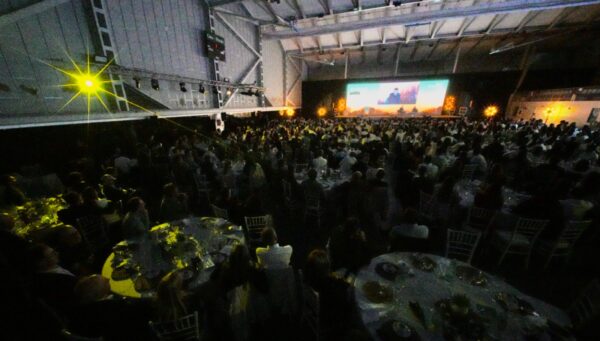 🌟 La MICOD va formar part de la 25a Nit Empresarial de la #UEA

Una gran nit a MontAqua amb 600 empresaris/es celebrant el teixit empresarial de l’Anoia 💼
Gràcies a la UEA i a tots els que ho feu possible! 🙌🏽