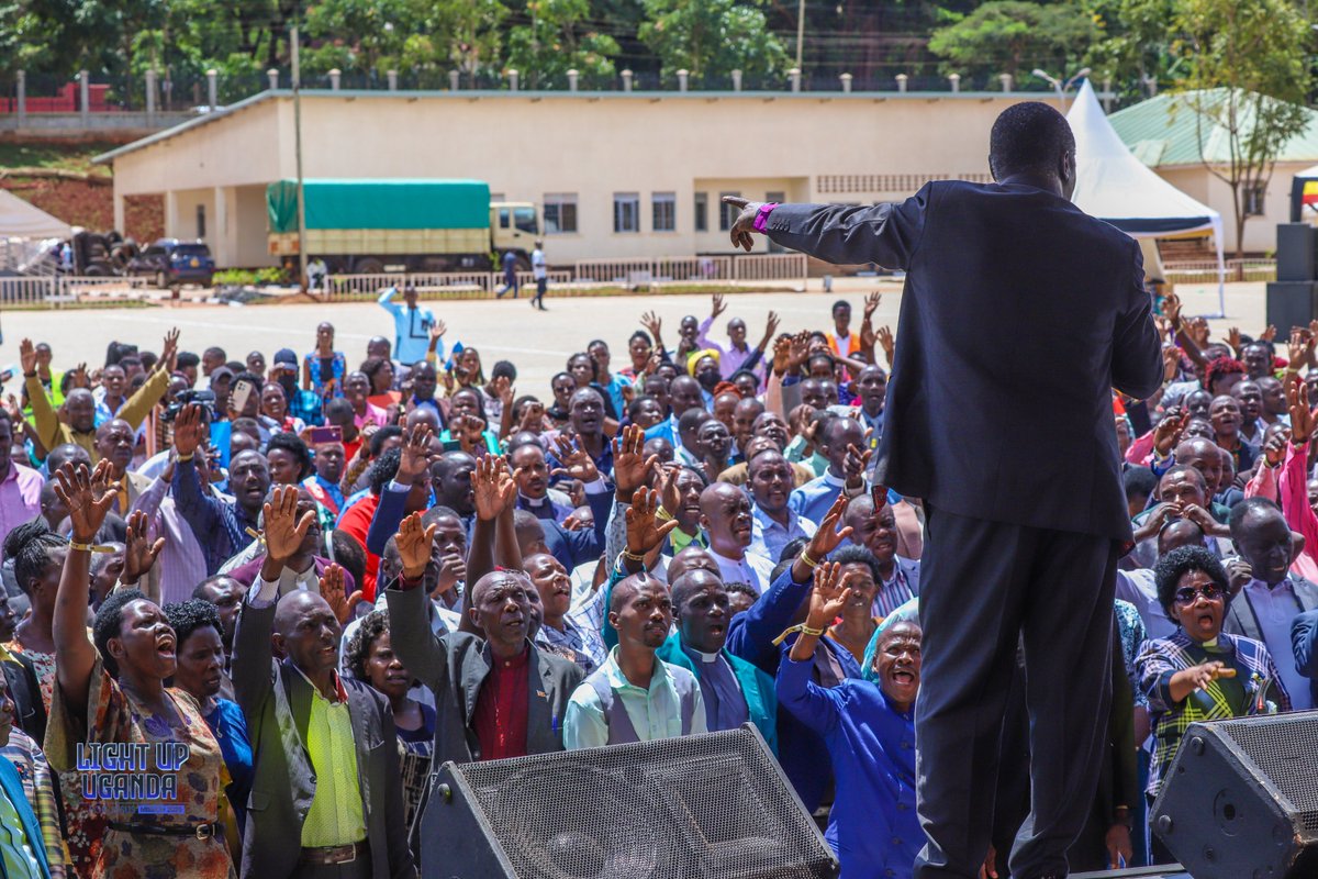 lightupuganda's tweet photo. The Church is obligated to Offer Spiritual Sacrifices that are acceptable to God-Bishop Joshua Lwere
https://t.co/wnFVbcVgFh
#LightUpUganda #cnc #lightupugandaforjesus #patiencerwabogo #Ugandaa #UgandaForJesus https://t.co/m7ruqL7laF