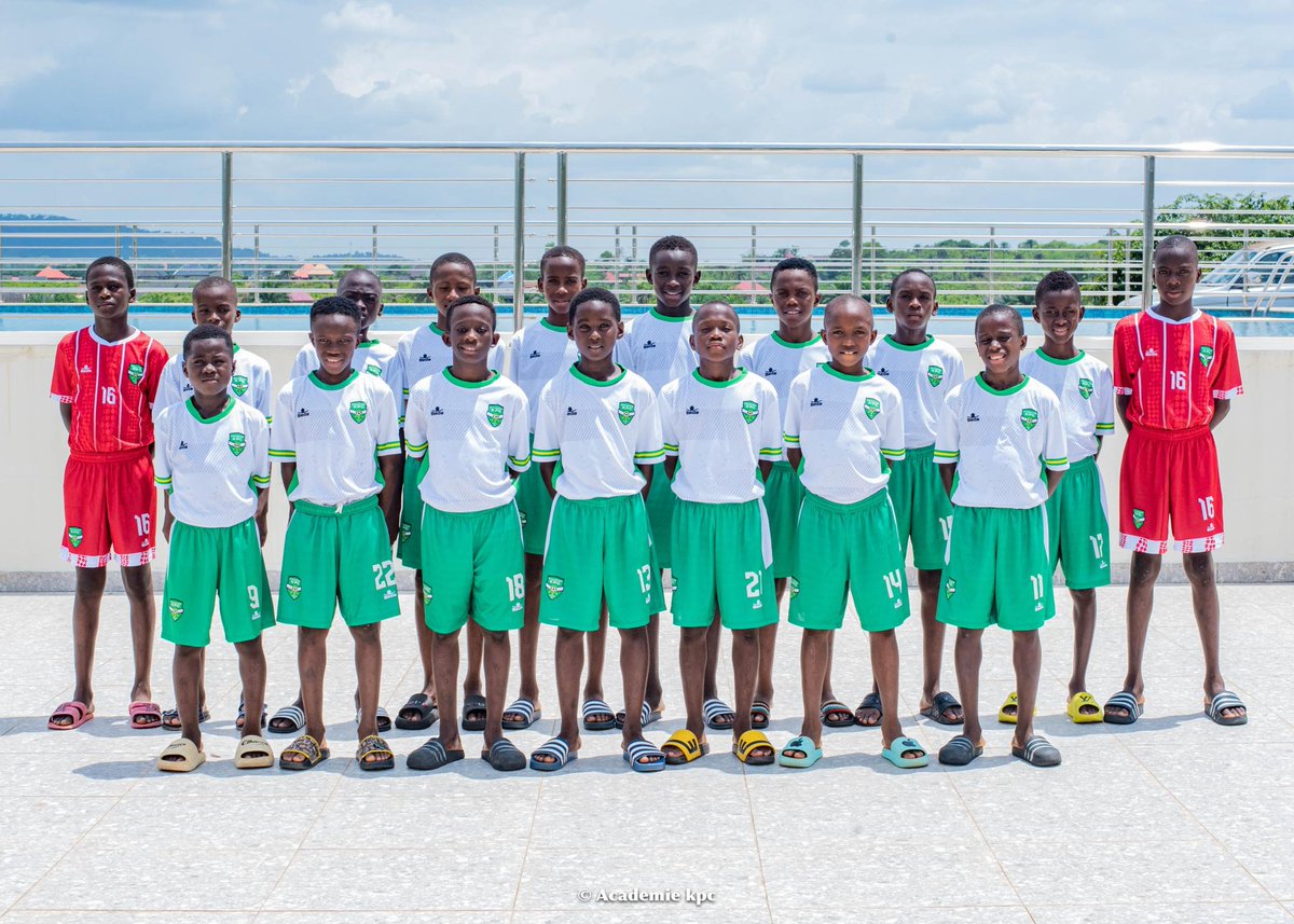 academie_kpc's tweet photo. ⚽️ 𝐏𝐫𝐨𝐦𝐨𝐭𝐢𝐨𝐧 3 - | 𝐒𝐞𝐩𝐭𝐞𝐦𝐛𝐫𝐞 2025
▪︎C'est désormais Officiel, nous vous présentons la 3éme Promotion.
▪︎Welcome à vous jeunes talents !!!
----
#AcademieKpc #match #promotion3
@th_guillou https://t.co/wVHK55XyPy