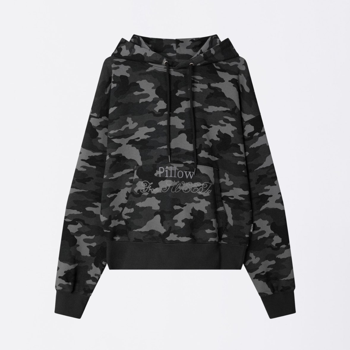 #리우
250519 ‘I feel good’ dance practice

SCULPTOR
Sweets Belly Camo Hoodie Charcoal
109,000원

⛧ sculptorpage.com/product/detail… 

#보이넥스트도어 #BOYNEXTDOOR #riwoo