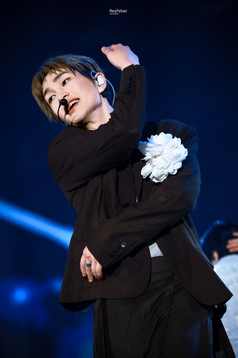 Resfeber0525's tweet photo. 📸
250523 
SHINee World VII

#ONEW #온유 #オニュ 
#SHINee #샤이니 #シャイニー https://t.co/lZB30lBHAp