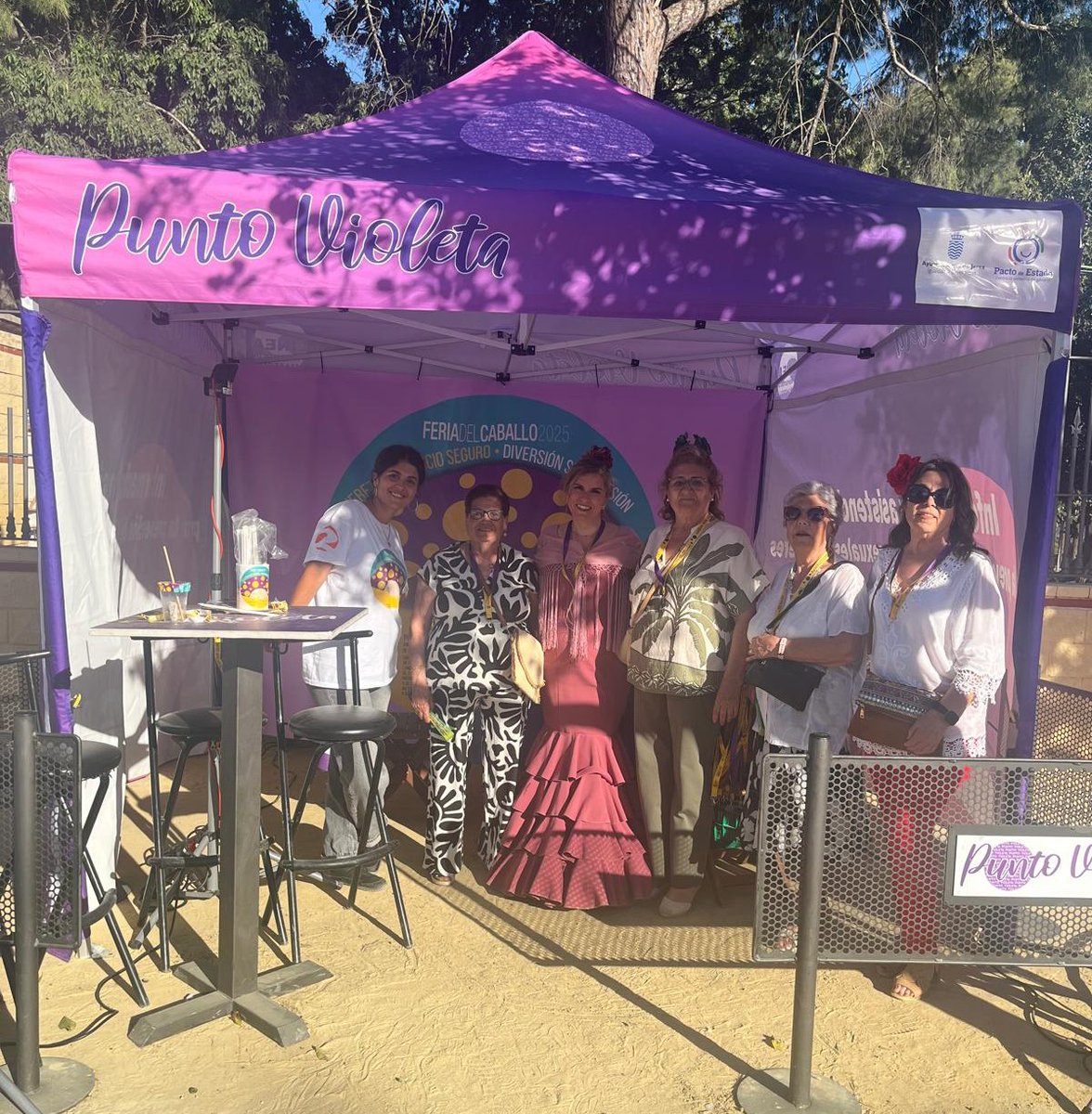 #FeriaDelCaballo25

🟣El Punto Violeta informó y sensibilizó a 944 personas el #MiércolesDeFeria ▶️ #DíaDeLasMujeres

Más de dos mil personas han pasado por este servicio desde el pasado sábado interesándose por la campaña ‘Jerez por un ocio seguro’

ℹ️🔗acortar.link/zWPJcp