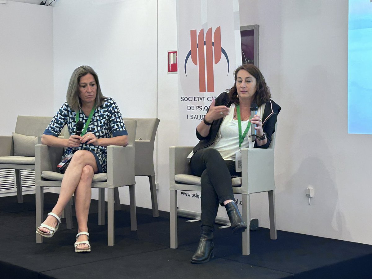 Intercanvi d’experiències i coneixements a la conferència de clausura: Dificultats i reptes de presentar notícies sobre salut mental a la TV <a href="/som3cat/">3Cat</a> <a href="/GSS_Lleida/">Hospital Universitari Santa Maria</a>