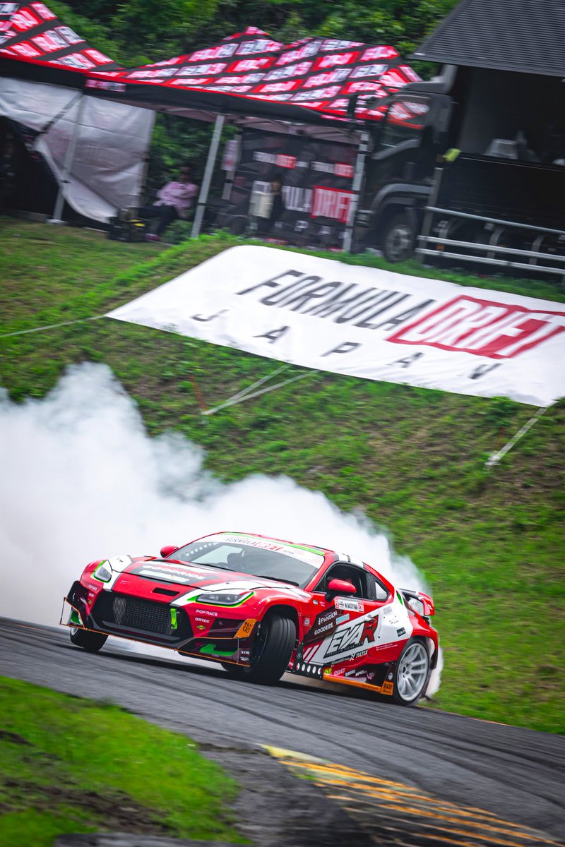 masubili's tweet photo. 鈴鹿ツイン練習日無事終了💫
明日の予選が楽しみ😋
#FDJ
#formuladrift
#formuladriftjapan
#EVARACING
#エヴァ2号機
#WATARU530
#PANDEM
#GOODRIDE
#radiumengineering
#FEALsuspension
#HardcoreTokyo
#HPI
#BRIDE
#RAYS
#Ignitionprojects
#ORC
#SUNOCO
#gr86
#2JZ
#gazooracing
#ラナエンタテインメント株式会社