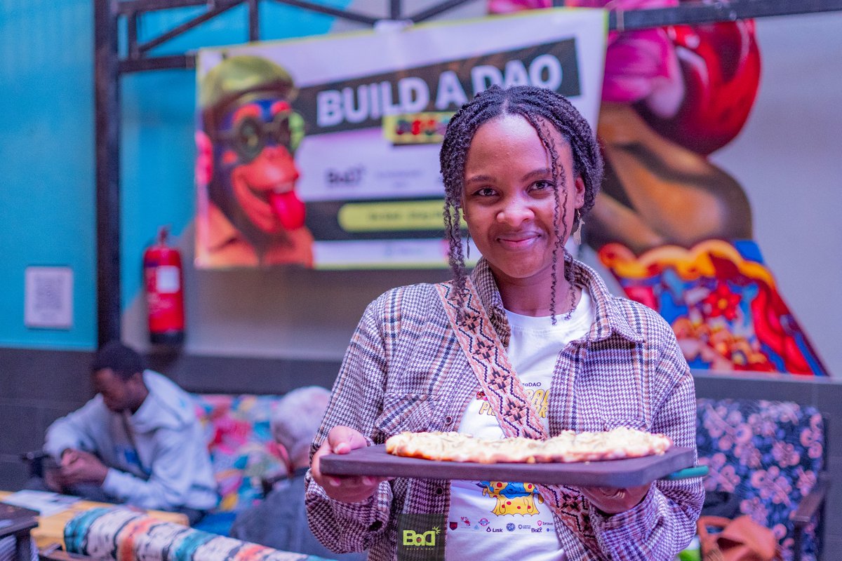 BuildaDao's tweet photo. Last night’s pizza party at Alchemist hosted by @BuildaDao  was 🔥🍕 pure vibes only! Who knew pizza could unite the web3 fam like this?
Big love to @Pizza_DAO  for turning slices into a global movement — Pizza isn’t just food, it’s a whole culture now.
#PizzaParty #BuildaDao https://t.co/sAEmGGA6Po