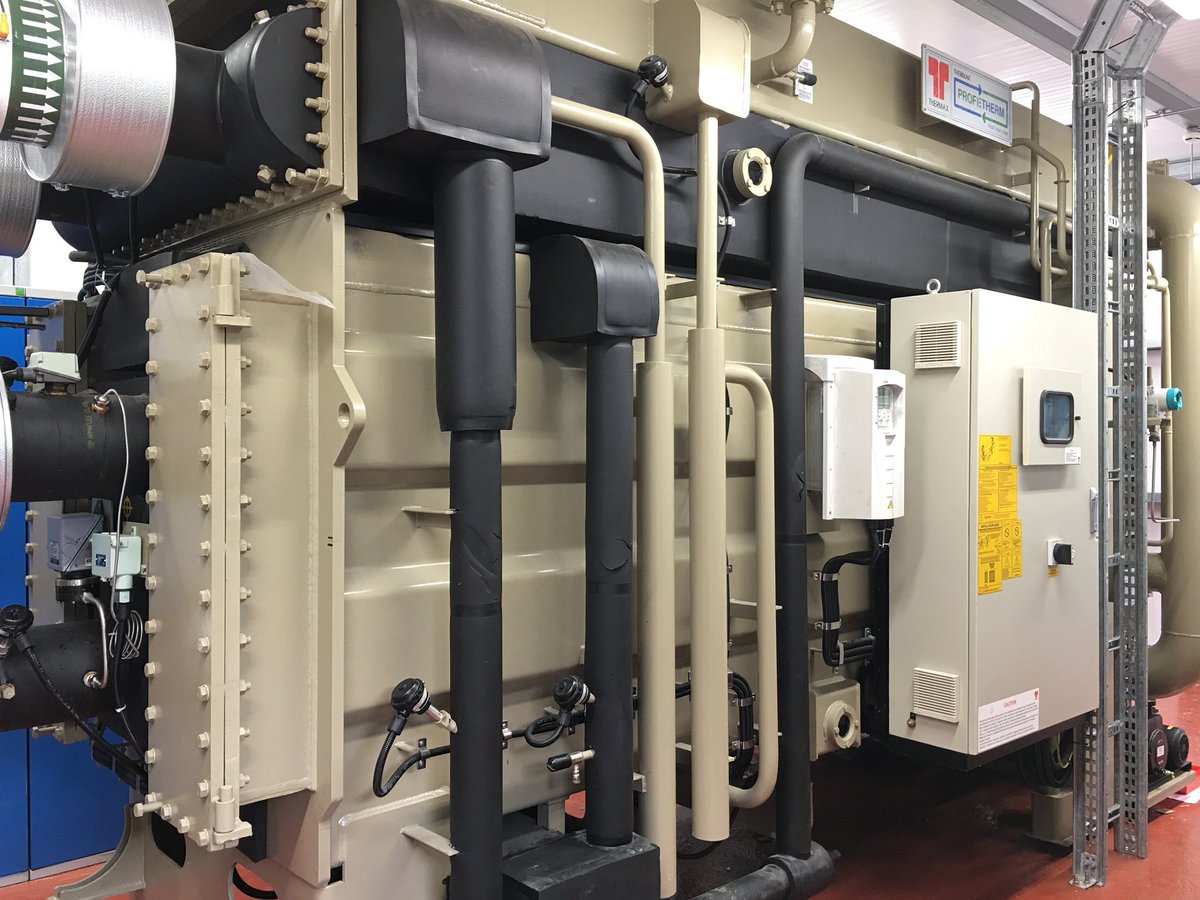 vamtec's tweet image. Keeping your facility cool and green! 🌿 Our absorption chillers, monitored 24/7 via WebHMI, saved a university 20% on energy costs. 📊 #ContactUs to learn more at Vamtec.com #CoolThePlanet #SustainableHVAC #GreenCampus