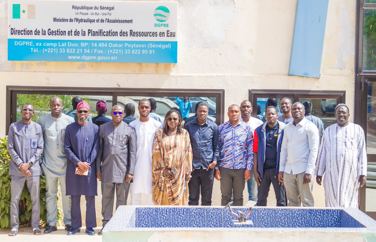Pôle Eau Dakar tweet media