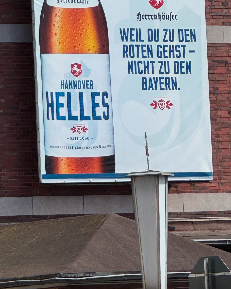 Gleich Gemischte Kommission I zur Reform des Pfarramtstudiengangs in Hannover im Stephansstift, gegenüber ist ein Seniorenwohnheim - in Hannover-Herrenhausen an der Brauerei noch Bierwerbung („Rote“ ist Hannover 96). Gute Omen?