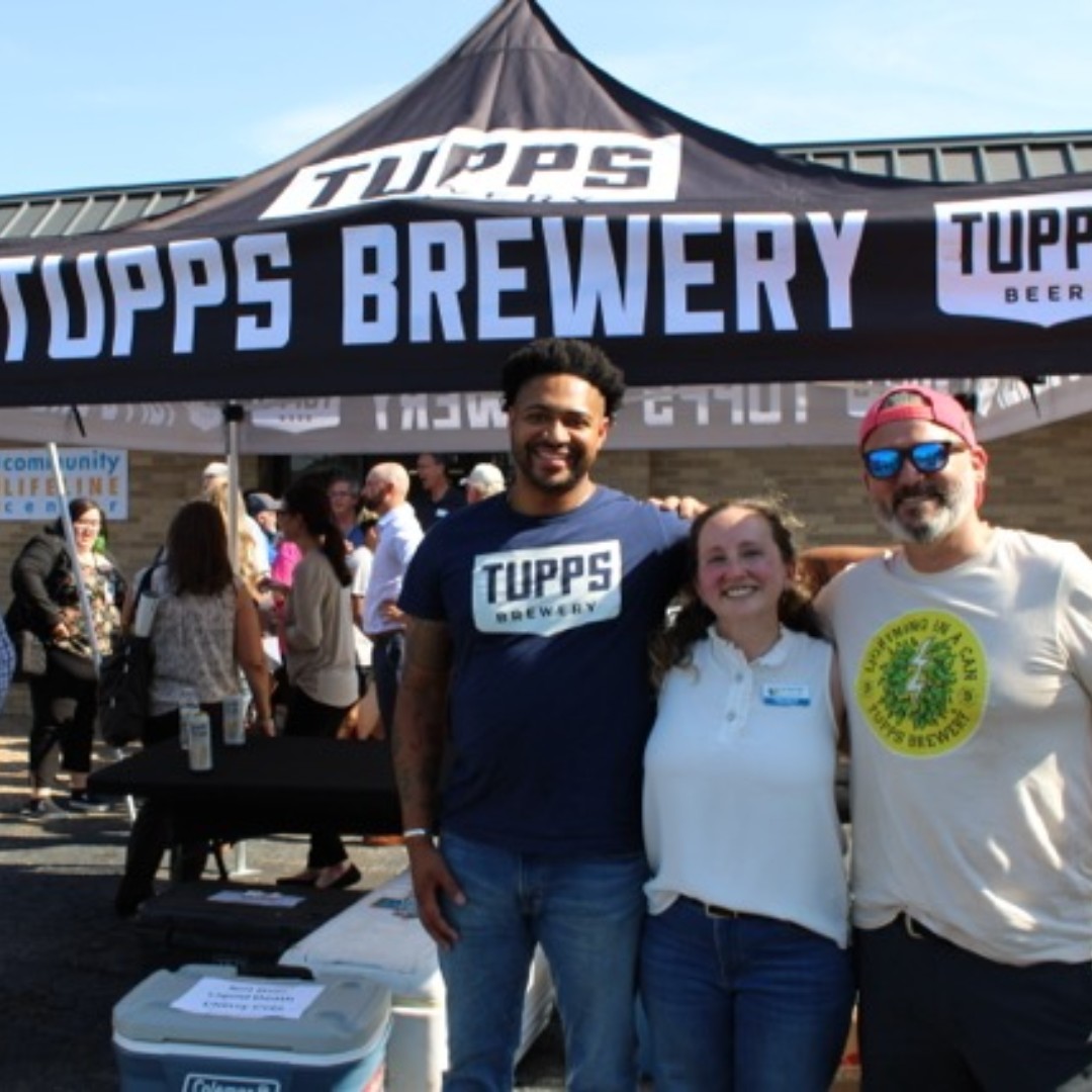 Comm_Lflne_Cntr's tweet photo. 🍻 Thank You, TUPPS Brewery!

We’re raising a glass to TUPPS Brewery for generously sponsoring the beverages at our recent ribbon cutting event! Your support helped create a welcoming and celebratory atmosphere—and we’re so grateful to have you as a community partner. 💛 https://t.co/h0cMBTlXcy
