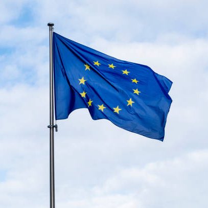JUST IN: 🇺🇸🇪🇺 President Trump proposes a 50% tariff on the European Union, effective June 1 - Truth Social.