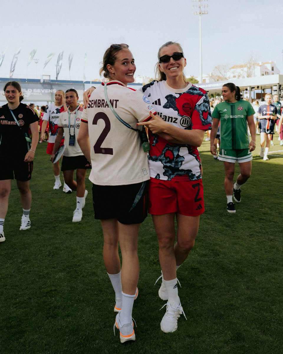 🫶 <a href="/LindaSembrant/">Linda Sembrant</a> 

#WorldSevensFootball #FCBayern