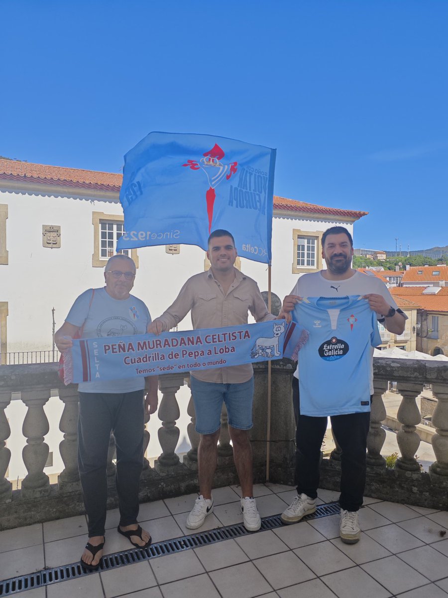 Cuadrilla Pepa Loba (@pepaloba1993) on Twitter photo A bandeira celeste no ar🩵😍
Muros xa sabe que os da Cuadrilla de Pepa Loba soñamos con que estos rapazes nos manden de novo a Europa🇪🇺
Só queda 1 día. IMOOOS‼️‼️
🐺🩵
<a href="/XuntosRCCelta/">Xuntos RC Celta</a> A bandeira celeste no ar🩵😍
Muros xa sabe que os da Cuadrilla de Pepa Loba soñamos con que estos rapazes nos manden de novo a Europa🇪🇺
Só queda 1 día. IMOOOS‼️‼️
🐺🩵
<a href="/XuntosRCCelta/">Xuntos RC Celta</a>