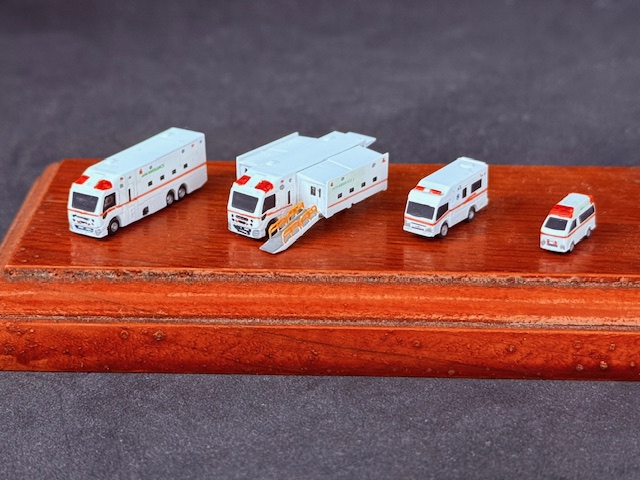 21時になりましたので、救急救命車両セットの販売を開始いたします。