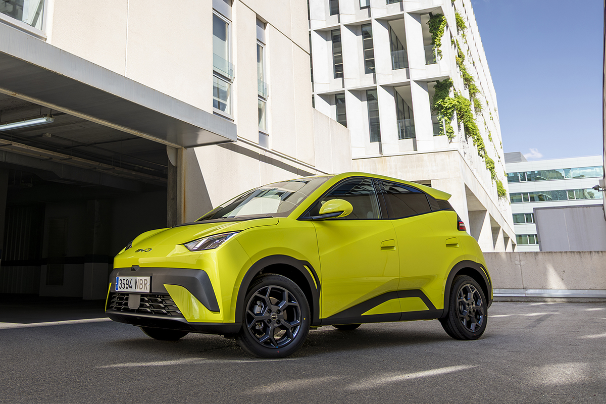 VallescarAuto's tweet photo. 🚗⚡ Tres raons per a moure't de meravella:

➡️BYD DOLPHIN SURF des de 11.780€.
➡️OMODA 9 SHS des de 39.900€. 
➡️MG S5 EV des de 20.990€.

Mobilitat elèctrica que canvia la manera de veure la ciutat! +info: https://t.co/SP6WgOYY9j

#BYDDolphinSurf #Omoda9SHS #MGS5EV #Vallescar https://t.co/H86xyRmAaH