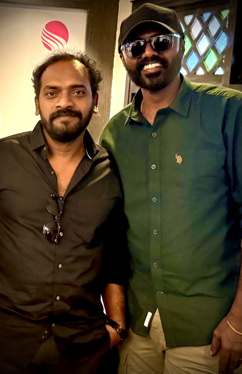 Jenish (@veejenish) on Twitter photo Happy Birthday to our beloved Annan Actor <a href="/VinodSa49941368/">Vinod Sagar</a> !
Your work and humility inspire us every day.
Wishing you continued success and happiness! ✨✨
#HappyBirthdayVinodSagar Happy Birthday to our beloved Annan Actor <a href="/VinodSa49941368/">Vinod Sagar</a> !
Your work and humility inspire us every day.
Wishing you continued success and happiness! ✨✨
#HappyBirthdayVinodSagar