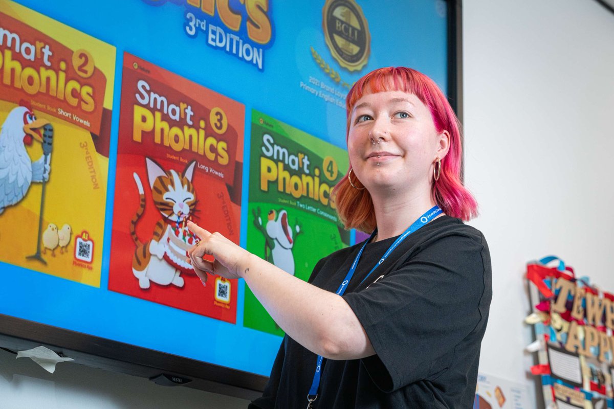 Want to make a difference? It’s not too late to apply for a degree level course in Education, Children and Young People, starting this September. Apply now: ow.ly/qZvz50VTLNT