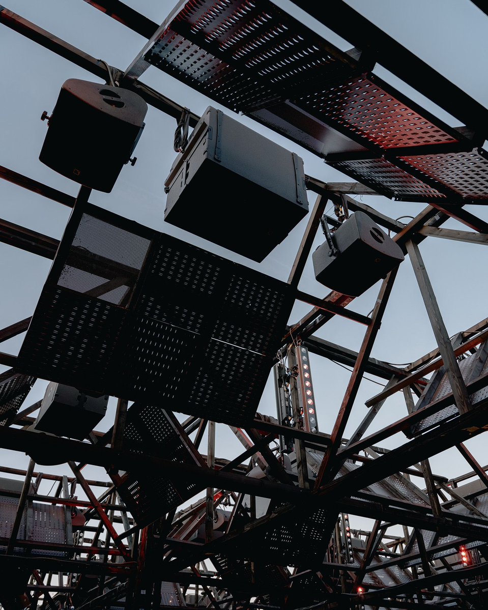 designboom's tweet image. dark skies sonic pavilion suspends sound system over crowd at horst arts & music festival designboom.com/architecture/d…