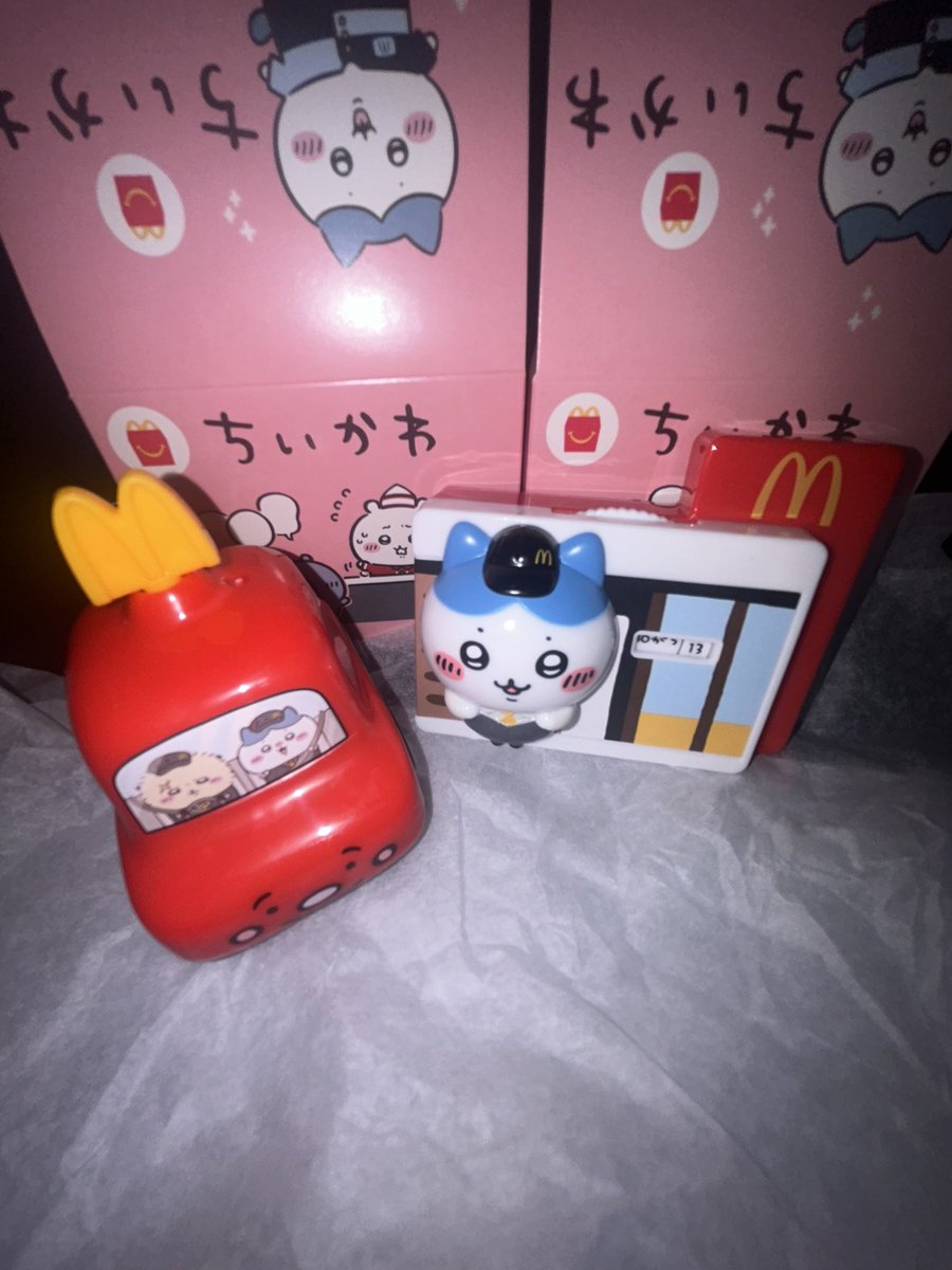 vixie_saki's tweet photo. 今日はハッピーセットのちいかわの第2段が出たので買いに行きましたー💓ちいかわ大好きで第1段の時も行ったけどなかなか欲しいの出なくて悲し〜😢😢 https://t.co/4ciXQojgF6