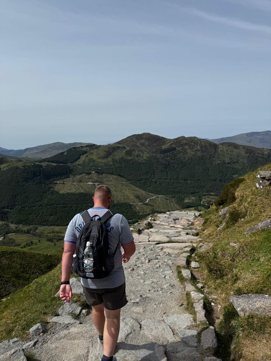 MatrixAcademyT's tweet image. 🏔️ Ben Nevis – DONE!
First peak conquered! What a start to the challenge. Huge effort from everyone – spirits high despite a tough climb.
On to Scafell Pike next. No time to rest!