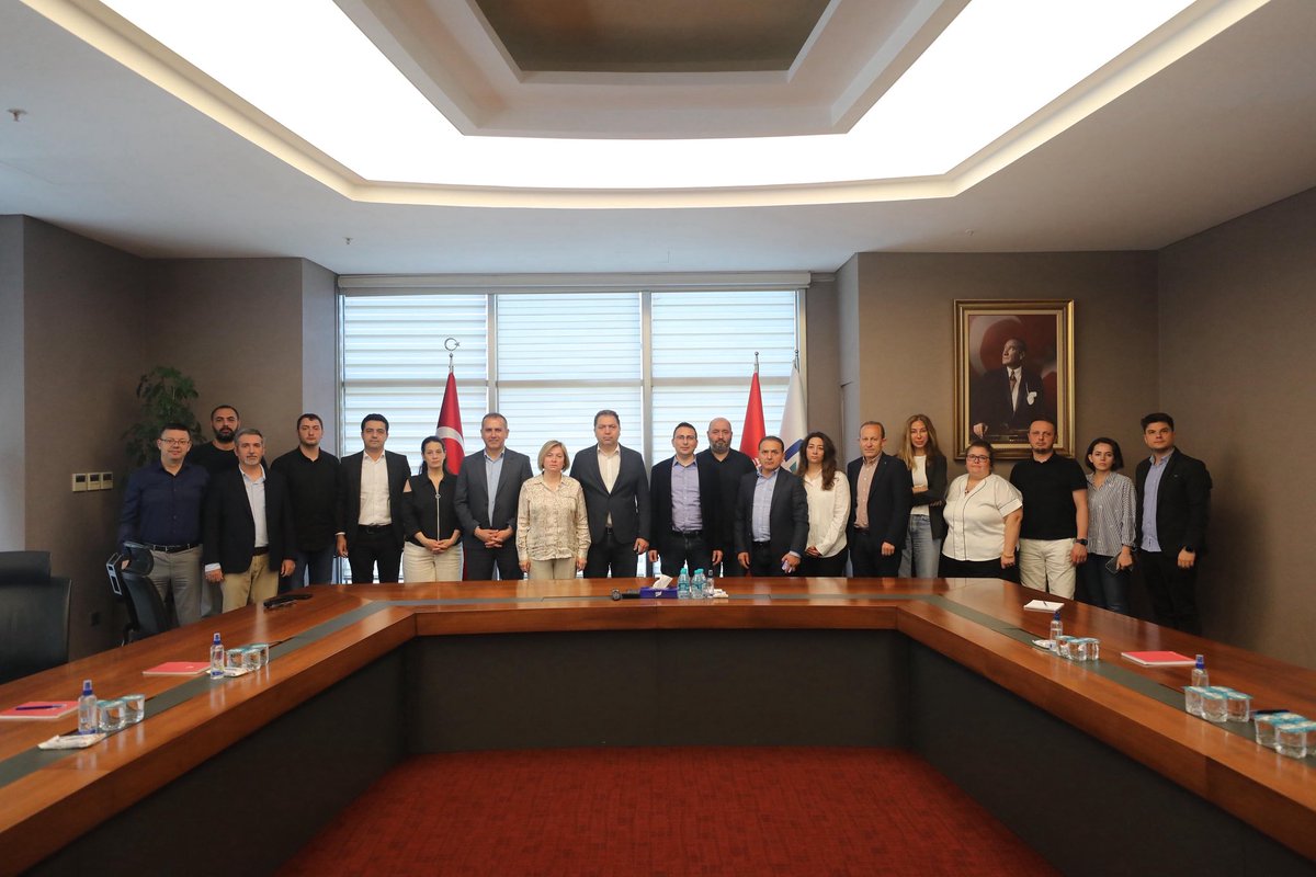 Sayın Ekrem İmamoğlu ve İBB’ye yönelik yürütülen süreçte çalışma arkadaşlarımız ve şirketlerimizle ilgili ithamlar, hukuksuz gözaltılar maalesef devam ediyor.  
İstanbul’un deprem dönüşümüne büyük katkılar sağlayan iştirak şirketimiz KİPTAŞ’ın yönetim ekibiyle birlikte, KİPTAŞ