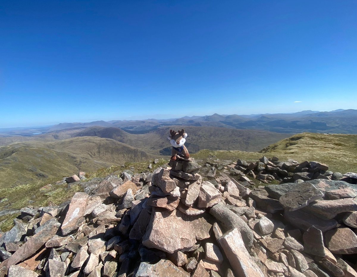 Munro by name, Munro by nature ⛰️

📍Beinn a' Chochuill and Beinn Eunaich, just 2 of Scotland's 282 Munros. 

Get your hands on the perfect hill climbing companion at sleepersouvenirs.scot