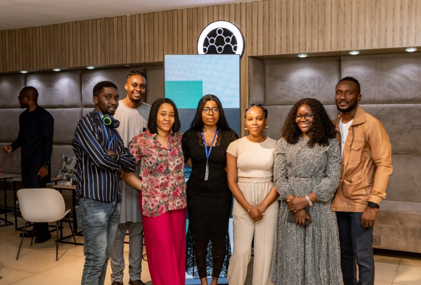 Tribesquare's tweet image. TGIF! We&apos;re photobombing the weekend vibes with the Abuja Tribesquare crew! Kicking off at the Abuja Senior Developers Meetup by @tsqwork last friday with excellence and fun #AbujaDevs #FridayFeeling #Worksquare#SeniorDevelopersMeetup #AbujaTechScene #TechCommunity