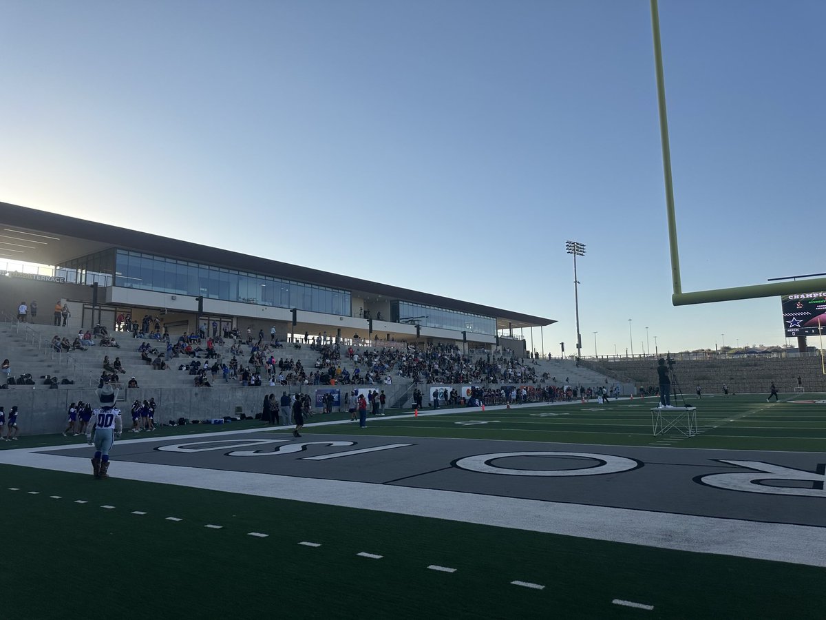 Noe Robles (@coach_noerobles) on Twitter photo Thank you to our <a href="/BlazerFBprogram/">Trail Blazer Football</a> <a href="/Americas_HS/">Nancy Torres</a> and our AHS cheer program for making last nights tailgate a success. <a href="/jWood_AHS/">Joi Woodard</a> Thank you to our <a href="/BlazerFBprogram/">Trail Blazer Football</a> <a href="/Americas_HS/">Nancy Torres</a> and our AHS cheer program for making last nights tailgate a success. <a href="/jWood_AHS/">Joi Woodard</a>